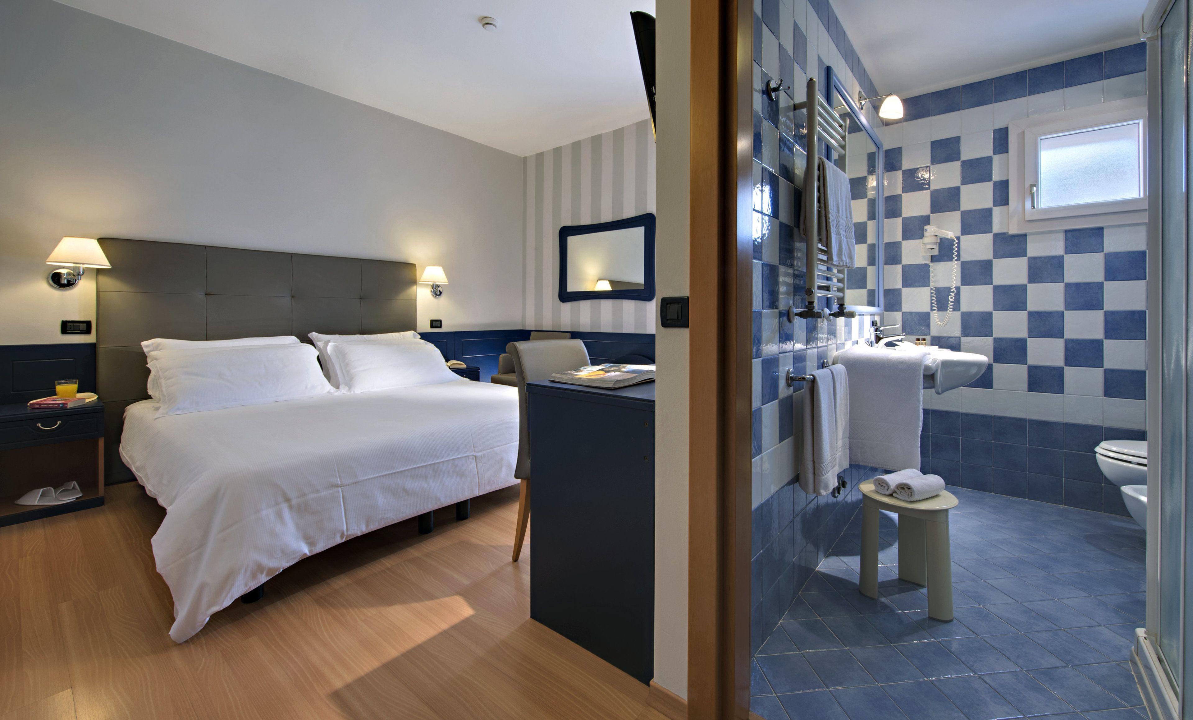 Hotel Orient & Pacific 4*