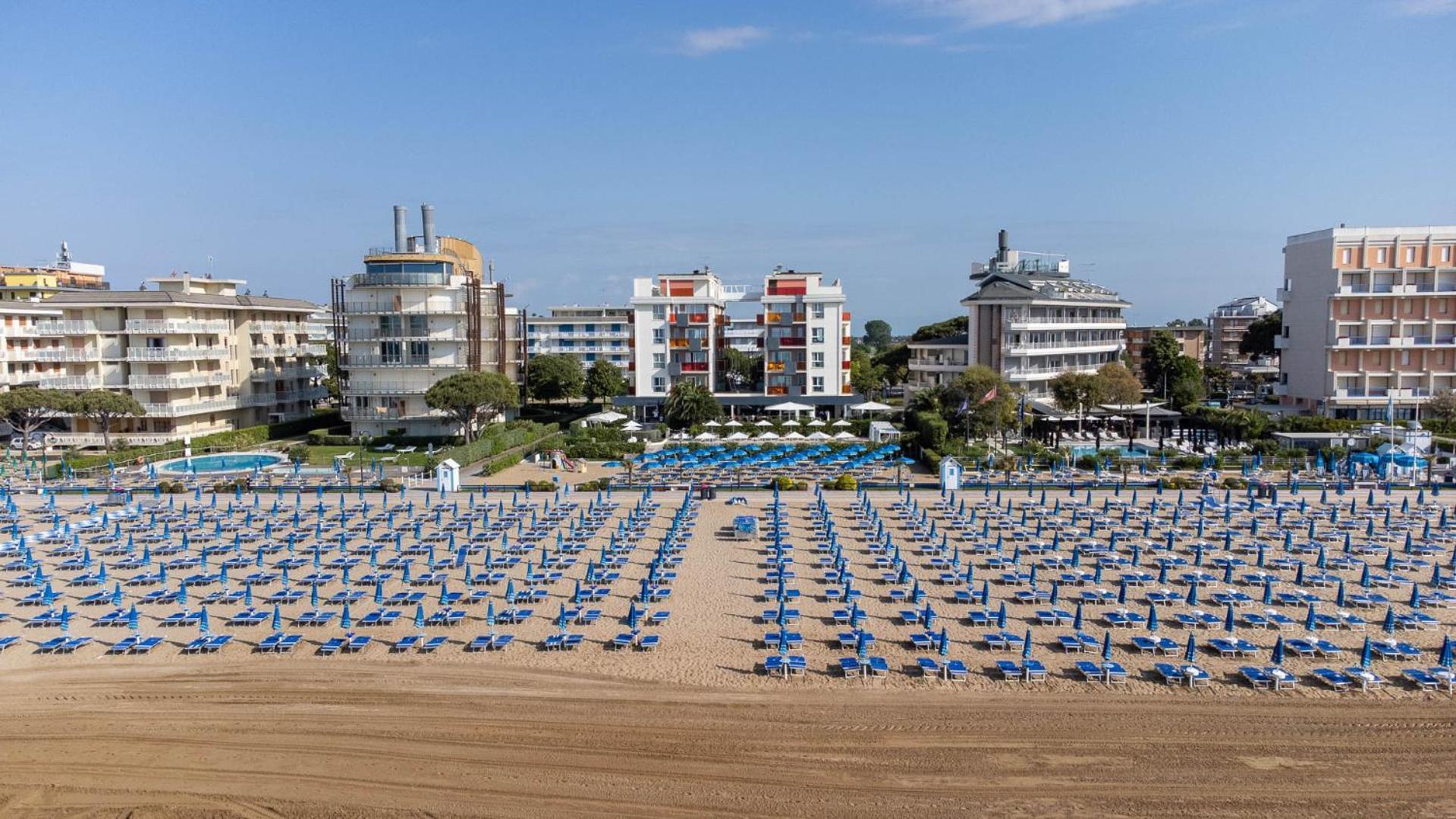 Orient & Pacific Hotel 4*