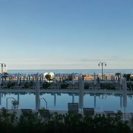Hotel Orient&pacific 4*